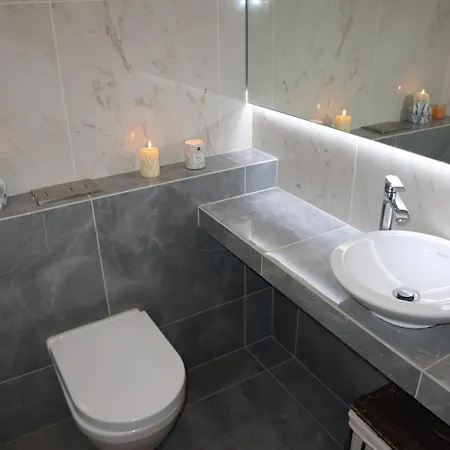 Lelle Luxury Penthouse Apartament